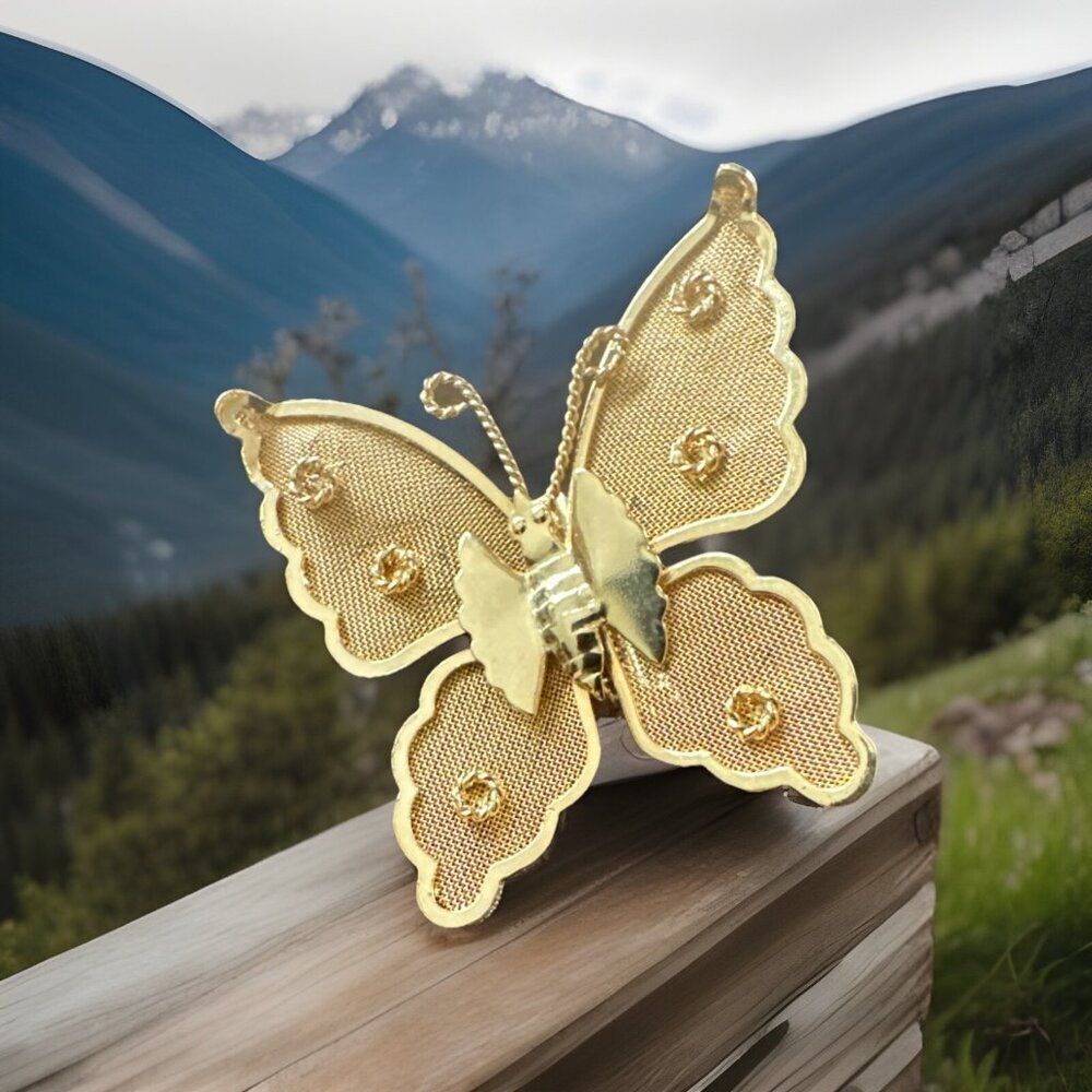 Vintage Butterfly Brooch Pin Gold Tone Mesh Estate Statement